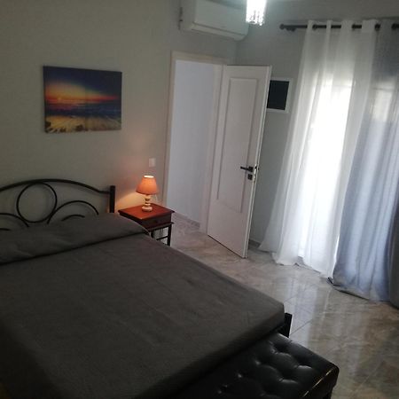 Anestis Studios Agios Georgios  Kamer foto