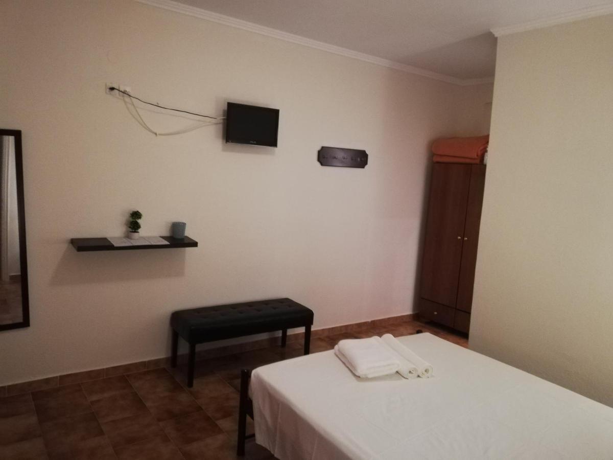 Anestis Studios Agios Georgios  Buitenkant foto