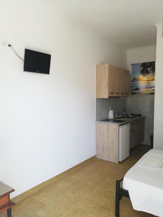 Anestis Studios Agios Georgios  Kamer foto