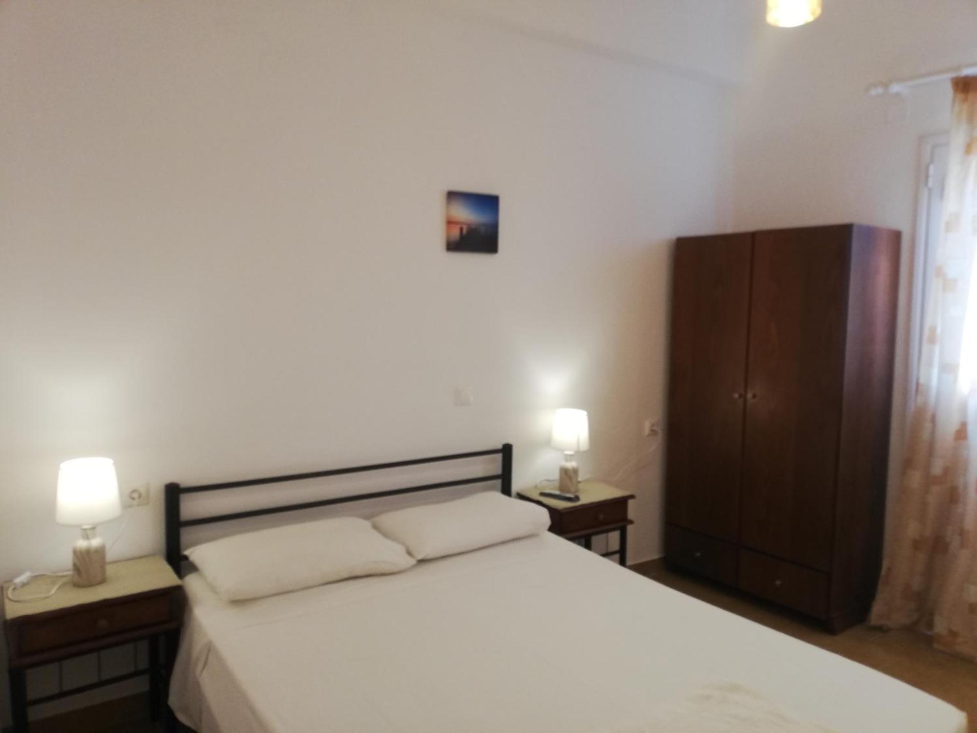 Anestis Studios Agios Georgios  Kamer foto